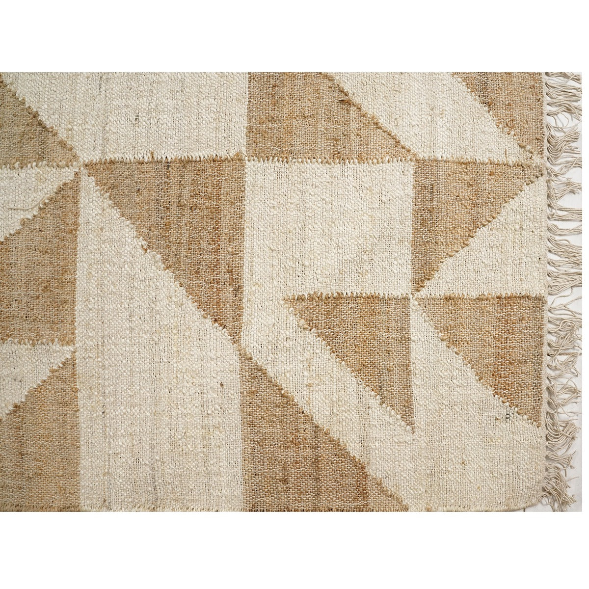 Ivy & Elm Noami Jute Rug Medium