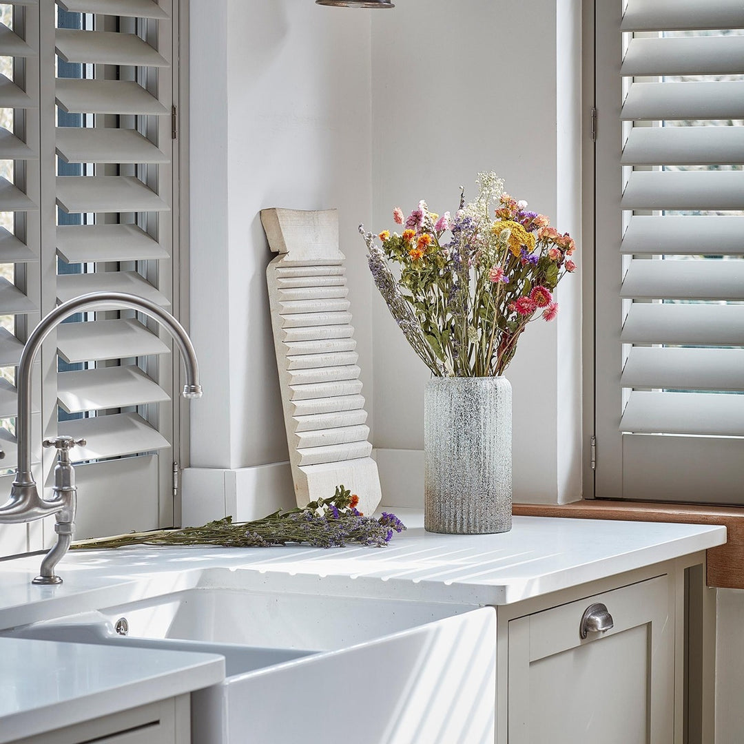 Verre Frosted Ribbed Glass Vase - Gold Ivyline 2