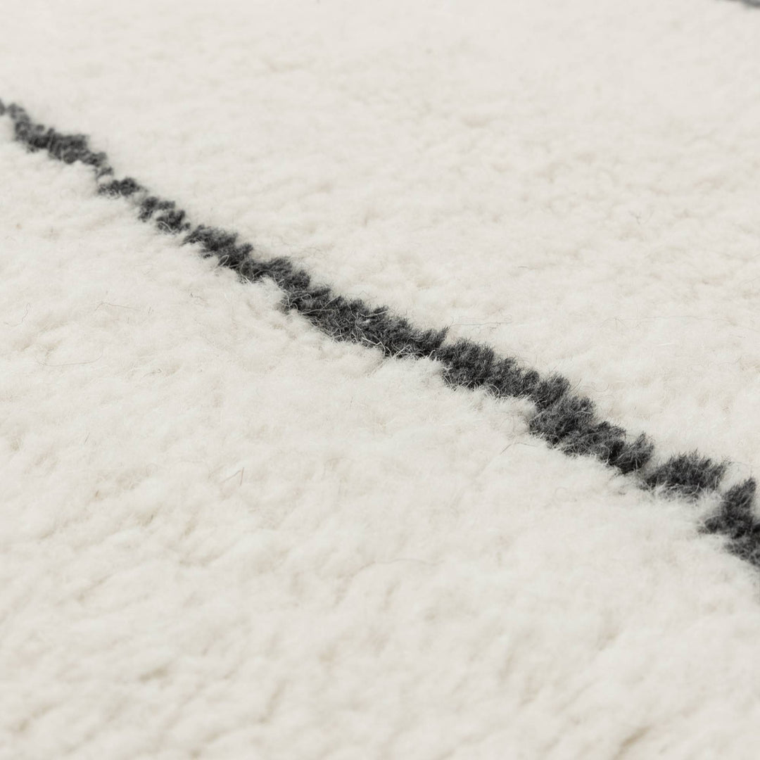 Azera Dash Rug - Cream