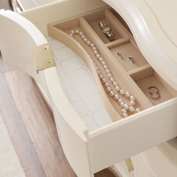 Adela Dresser Caracole 4