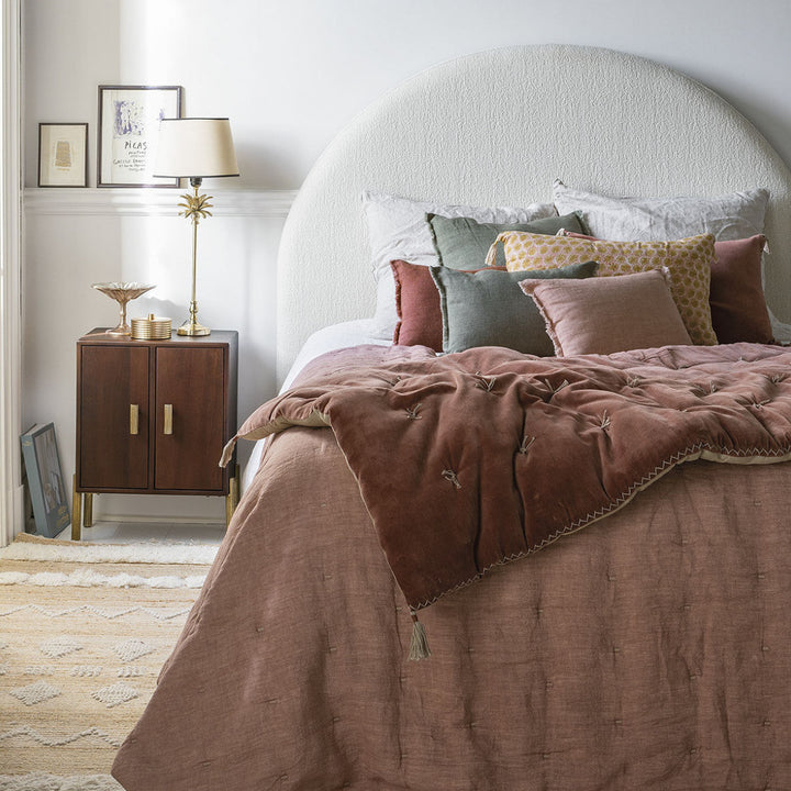 Chloe Washed Linen Bedspread Throw - Blush