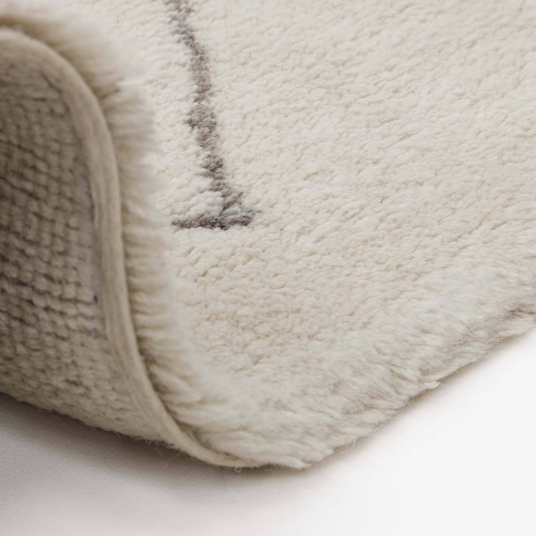 Azera Rhombus Rug - Cream