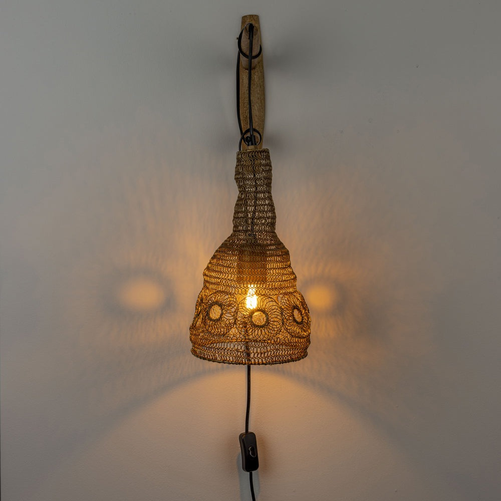 Olivia's Nordic Living Collection - Ake Wall Lamp in Gold