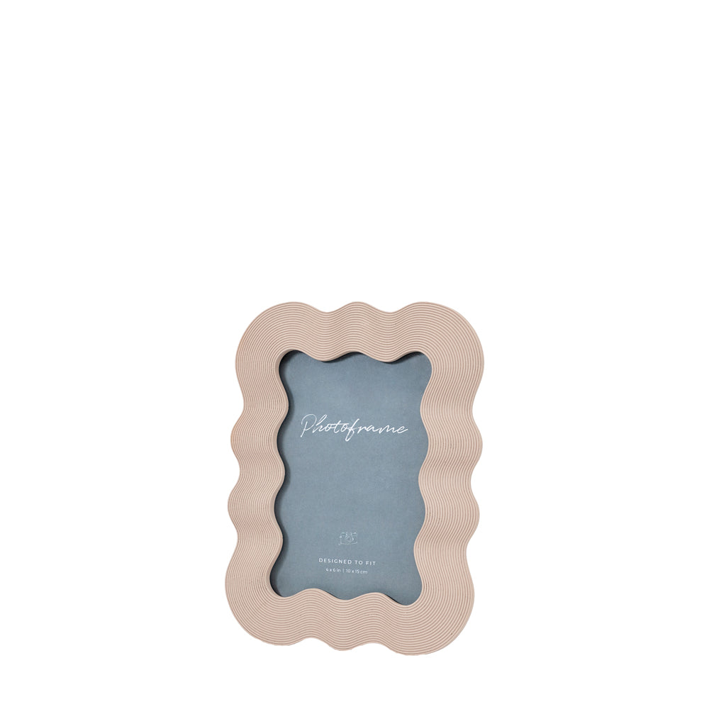 Gallery Interiors Curvy Photo Frame in Clay