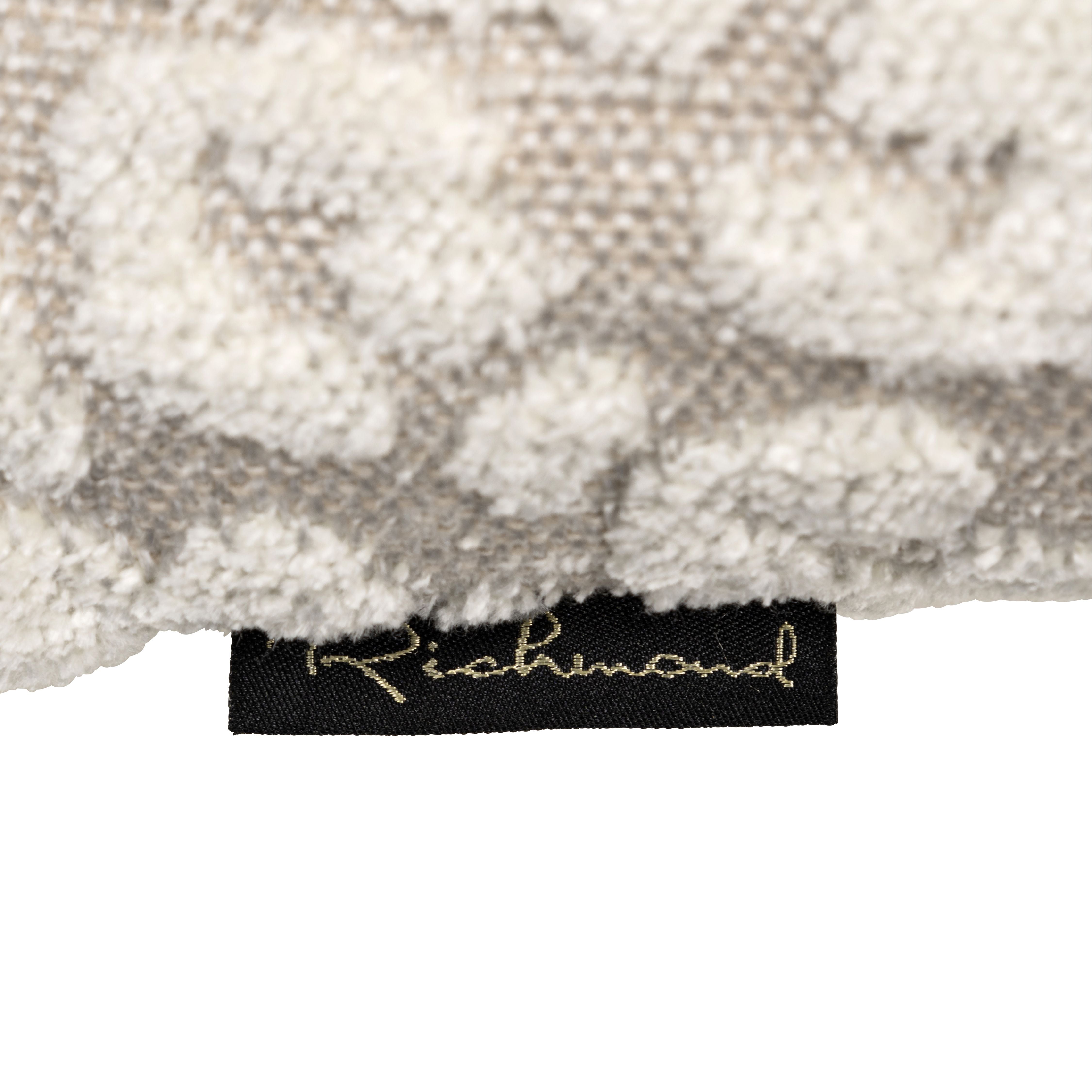 Richmond Jadi Pillow in Natural