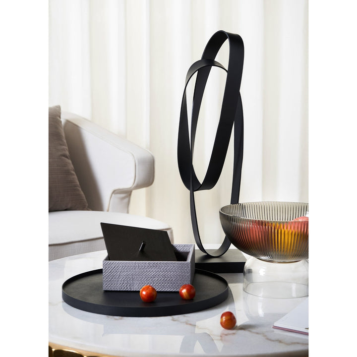 LiangAndEimil Fre Sculpture