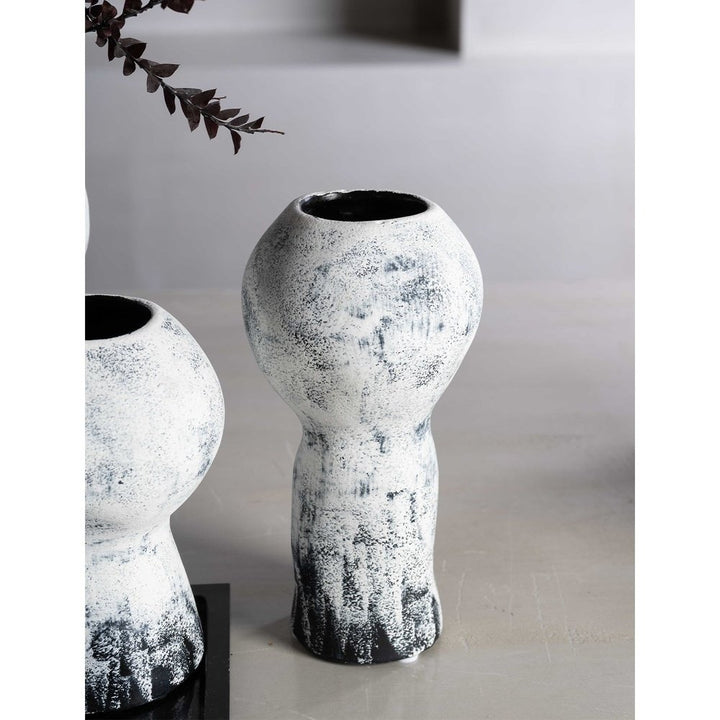 Lynton I Small Vase LiangAndEimil 4