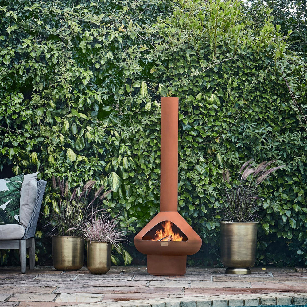 Ivyline Outdoor Fornax Fireplace in Rust