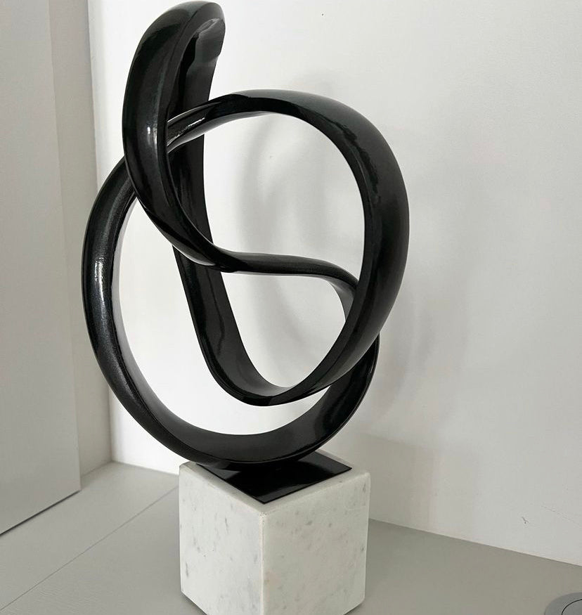 Olivia's Boutique Hotel Collection - Black & White Knot Sculpture