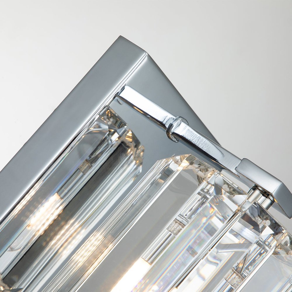 Quoizel Divine 1 Light Wall Light in Chrome