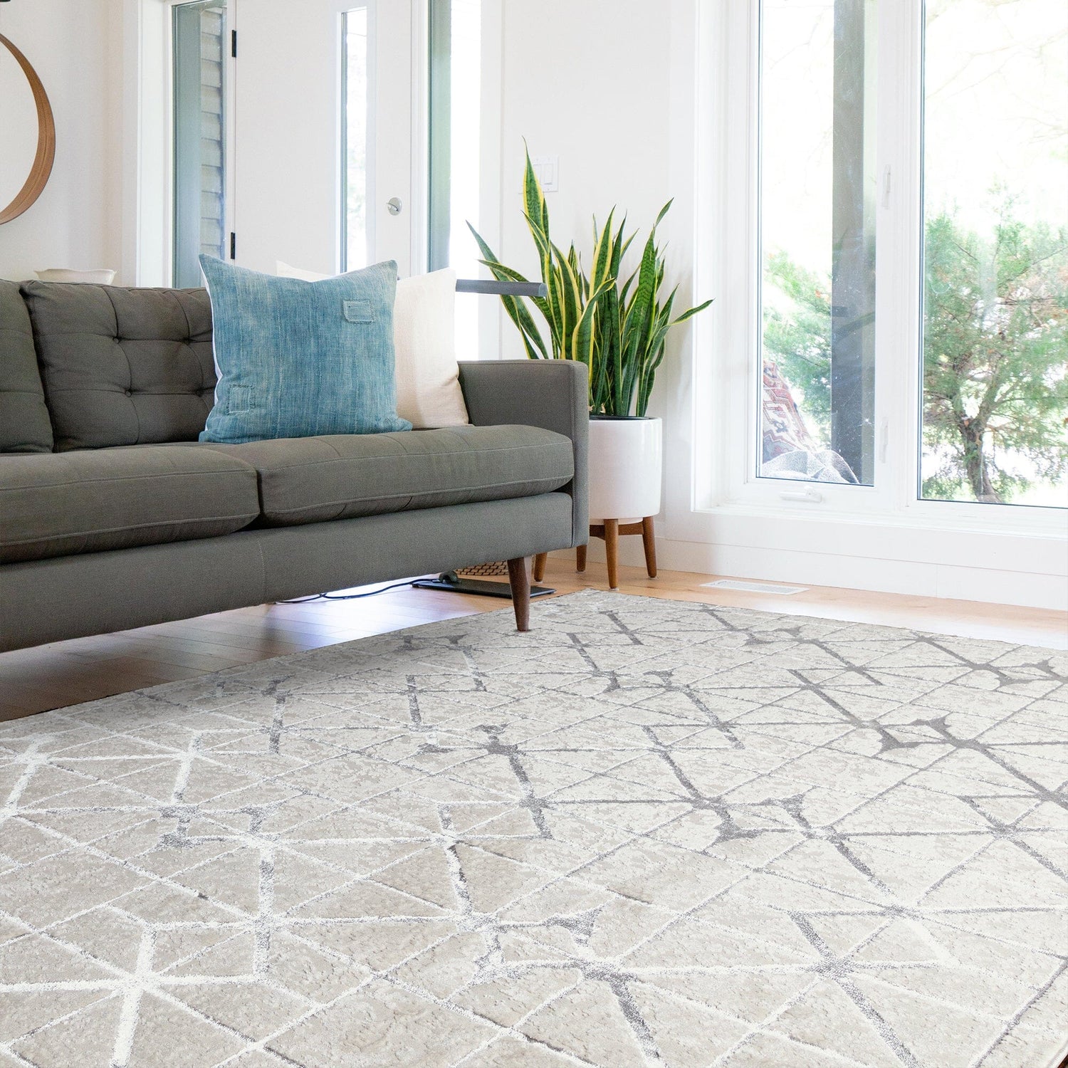  Asiatic Carpets-Asiatic Carpets Aurora Machine Woven Rug Lattice - 80 x 150cm-Grey, Silver 957 